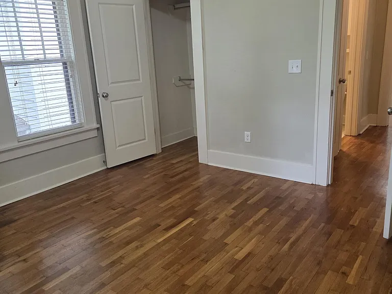 523 Orange St — Photo 9