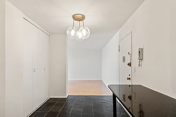 Sold by Grand Lux Realty | media 7