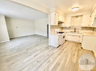 4215 W 130th St #C, Hawthorne, CA 90250