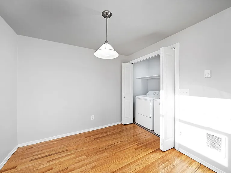 13515 SE Holgate Blvd — Photo 35