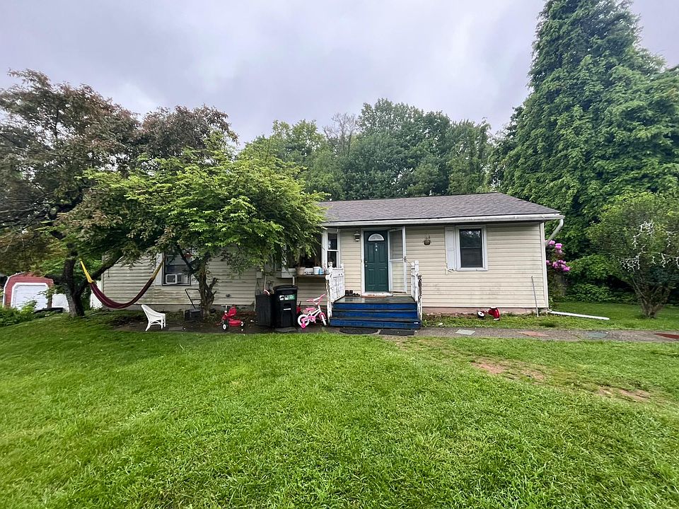 1st image of 317 Orchard Dr