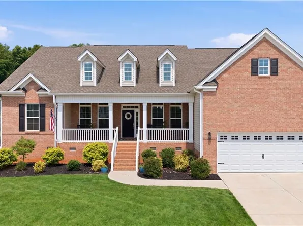7111 Conrad Farm Rd, Pfafftown, NC 27040