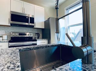 22 Durham St #2, Providence, RI 02908