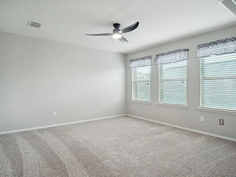 5817 Fir Tree Ln — Photo 15