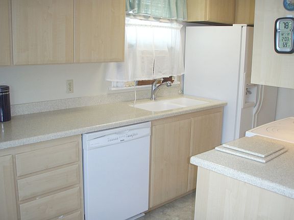 newer updated kitchen