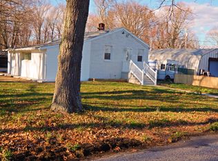 525 Stanger Ave, Glassboro, NJ 08028