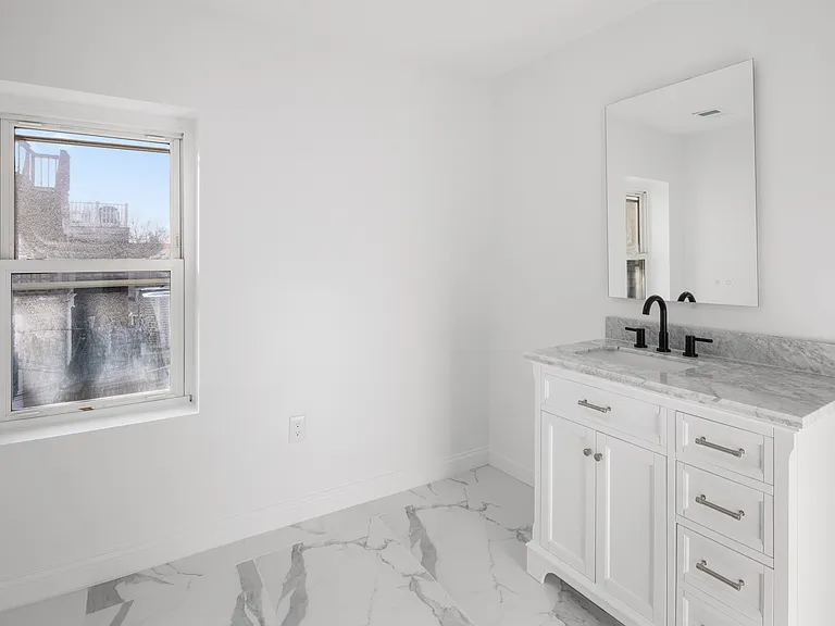 315 E Fort Ave — Photo 21