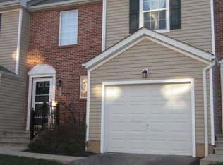 8323 Bruntsfield Rd, Columbus, OH 43235