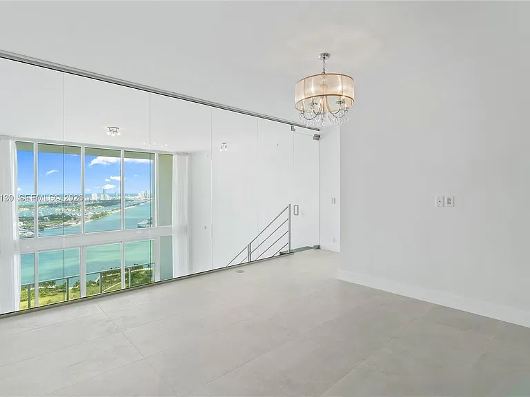 1040 Biscayne Blvd #3802 — Photo 15
