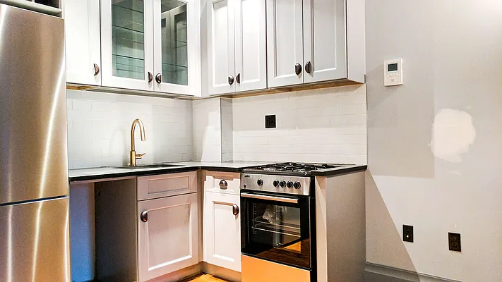 Rented by Lofts and Flats LLC | media 21