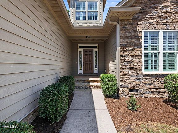 4th image of 143 Fawnbrook Drive