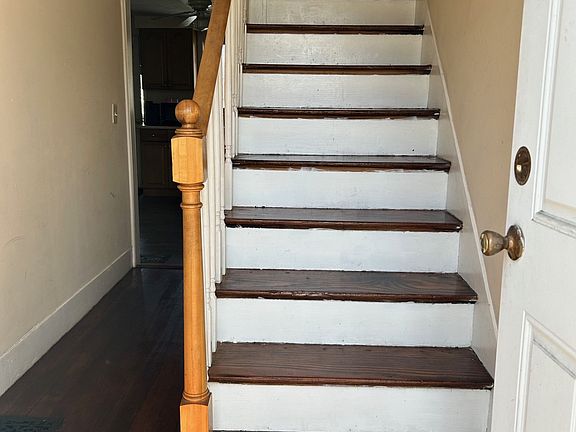 2nd image of 174 Main St #174