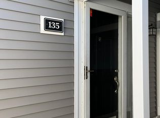 135 Country Pl, Shelton, CT 06484