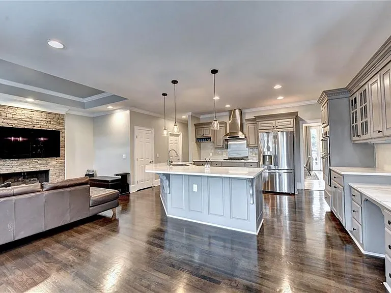 645 Falls Bay Ct — Photo 25