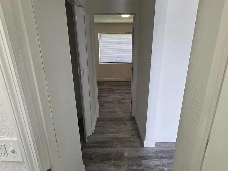 5511 SW 20th St #2 — Photo 14