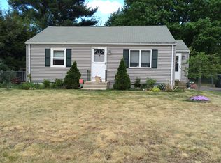 55 Denwall Dr, Springfield, MA 01119