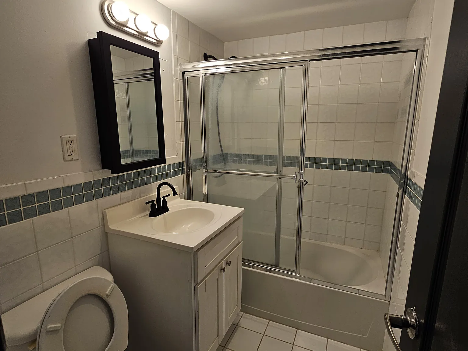 Studio, 450 sqft, $1,450 — Photo 4