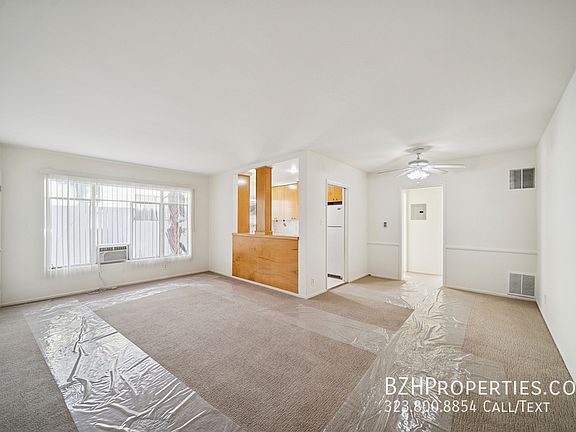 4th image of 8442 Blackburn Ave #8B