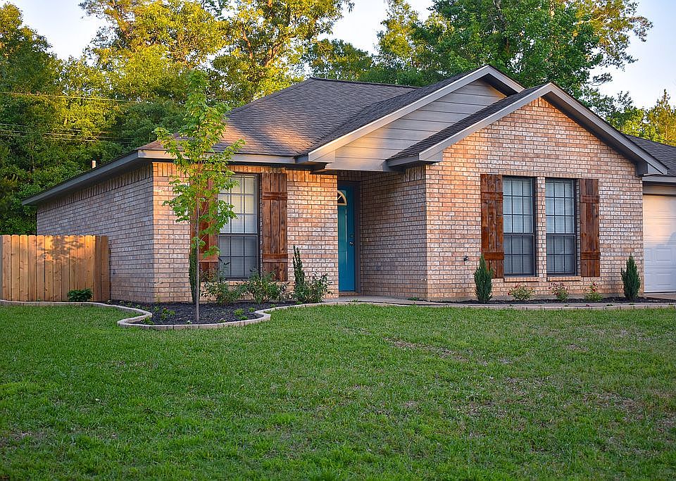 1st image of 313 Robinhood Dr