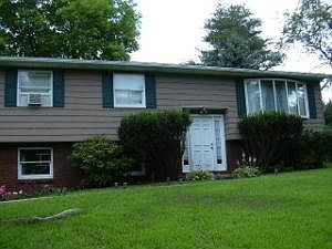 1st image of 46 Woodland Dr