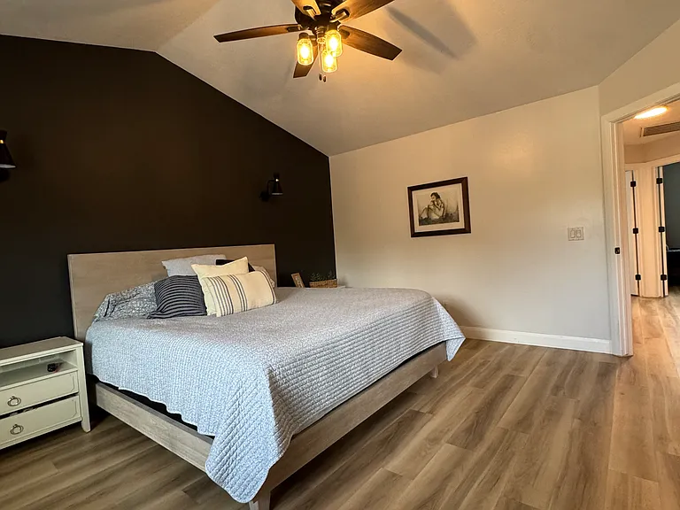 150 N 1100 E — Photo 19