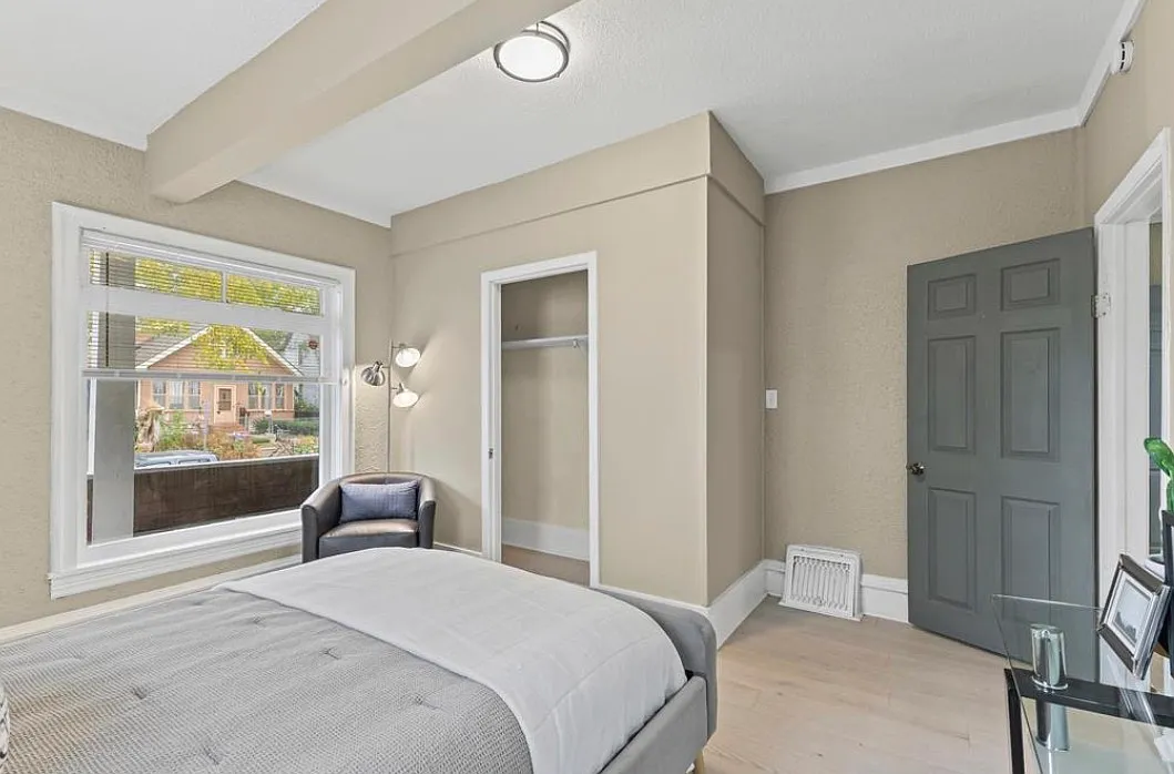 2 bed, 892 sqft, $1,700 — Photo 3