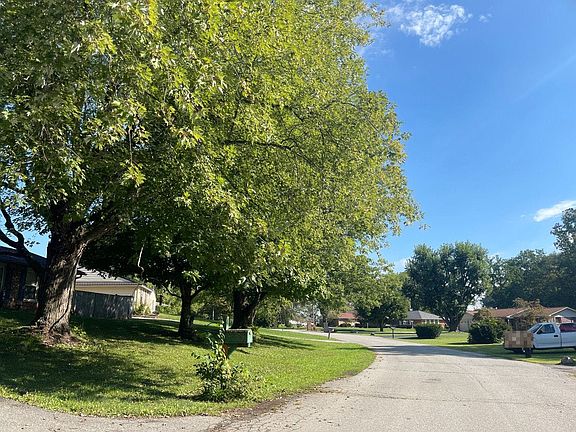 4th image of 808 Morning Glory Ln