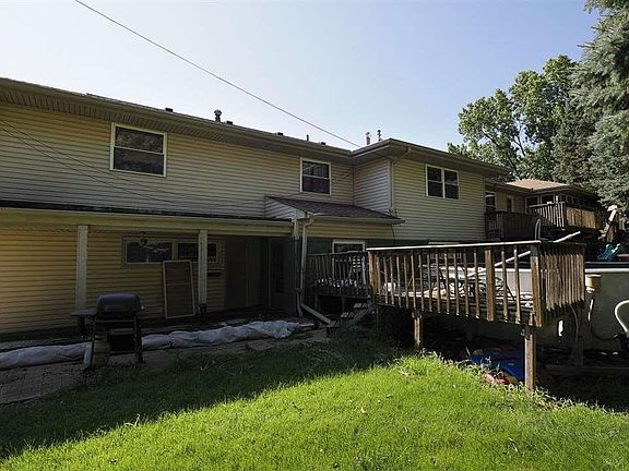 5th image of 3850-52 Jones St