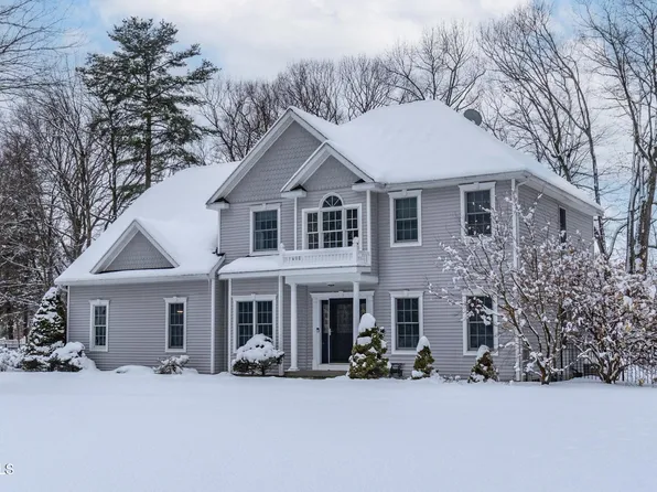 9 Sonja Lane, Malta, NY 12020