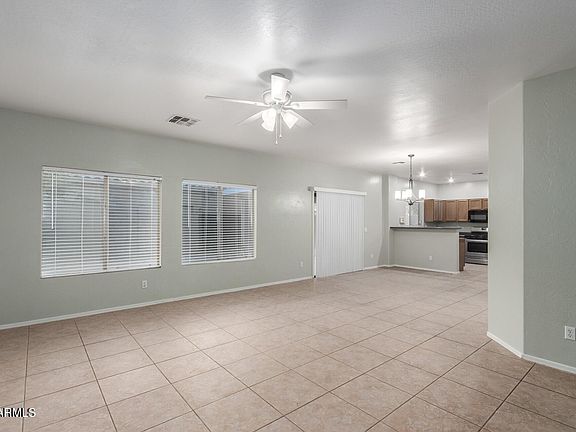 4th image of 2739 E Indian Wells Pl
