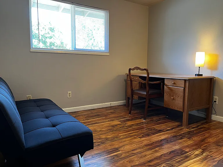 925 Olympic Ave — Photo 17