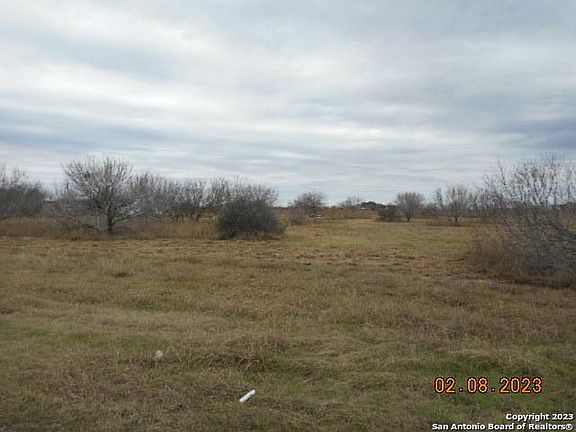 2nd image of 113 Lost Ln