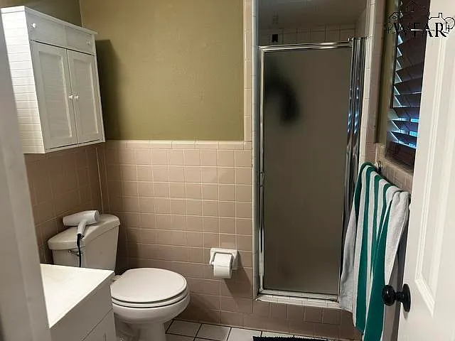 1902 Eden Ln — Photo 9