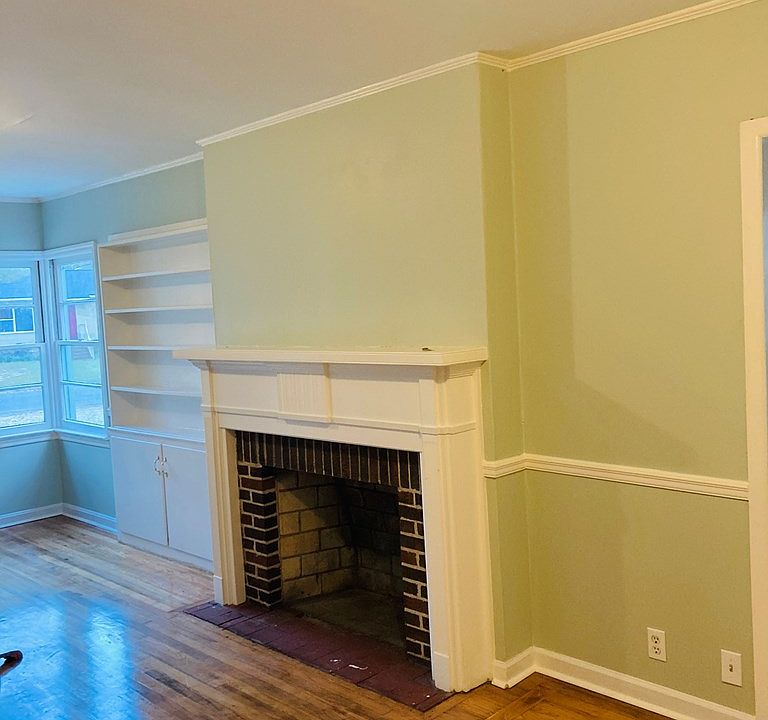 2nd image of 1035 Julia Cir