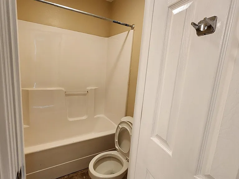 3618 Shangri La Dr — Photo 3