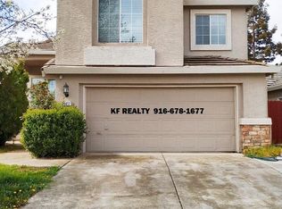 9452 Oak Village Way, Elk Grove, CA 95758