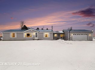 1245 S Pine Rd, Bay City, MI 48708