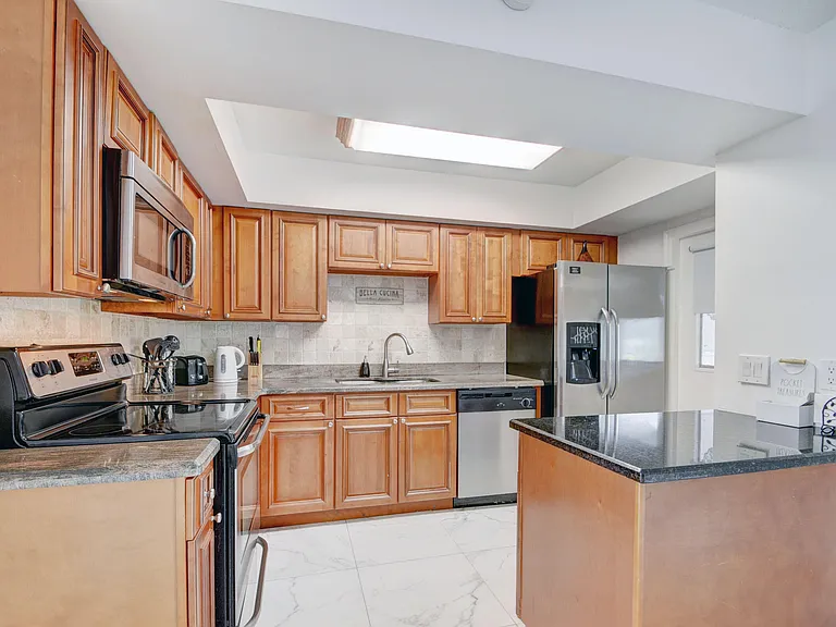 11862 Brier Patch Ct E — Photo 9