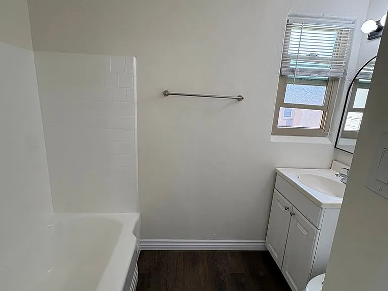 Greenranch Apartments — Photo 23