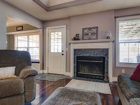 3rd image of 103 Northwood Cir