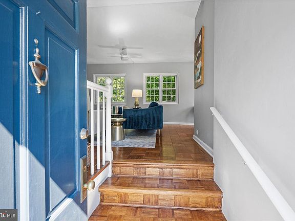 3rd image of 3716 Gunston Rd