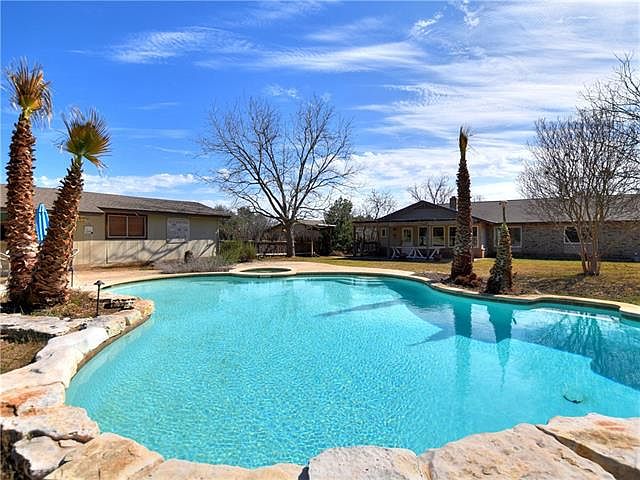 1st image of 4100 Spanish Oak Dr
