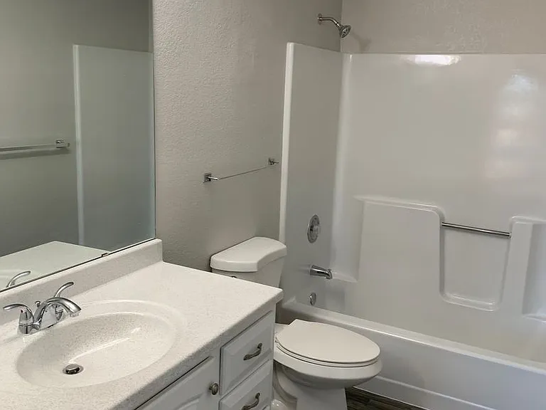 2008 Mesquite Ln #202 — Photo 8