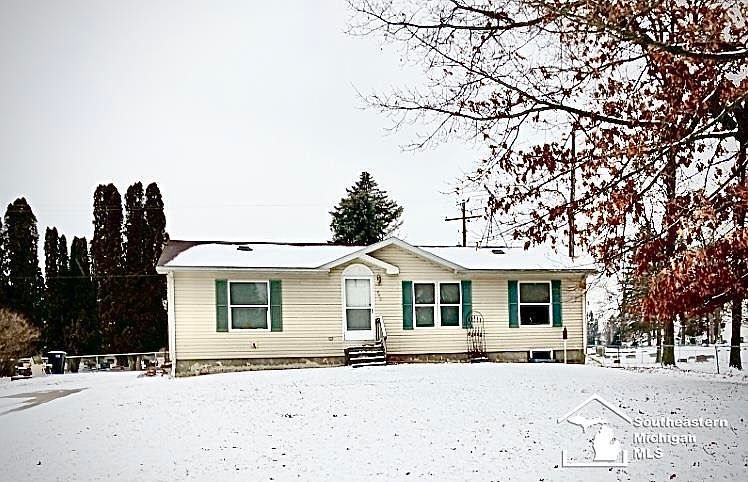 1st image of 640 W Manor Dr