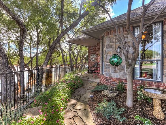 5th image of 15901 San Miguel Cir