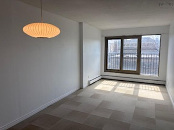 5th image of 6369 Coburg Rd #305