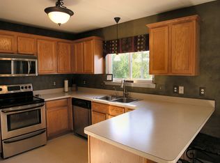 1444 Sand Piper Dr, Grand Blanc, MI 48439