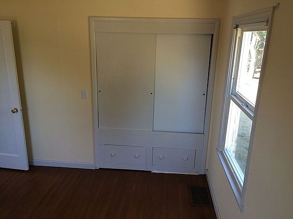 2nd image of 6419 Beverly Blvd SE