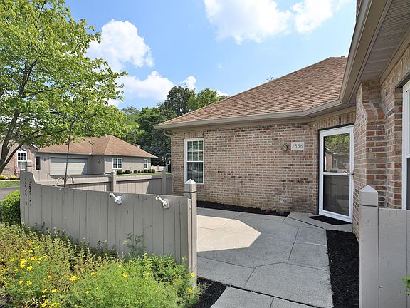 3rd image of 2356 Willowside Ln