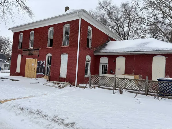 318 W 7th St, Marion, IN 46953